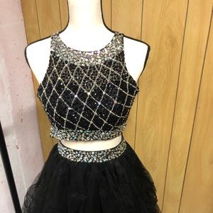 two piece with black with sequins dress.